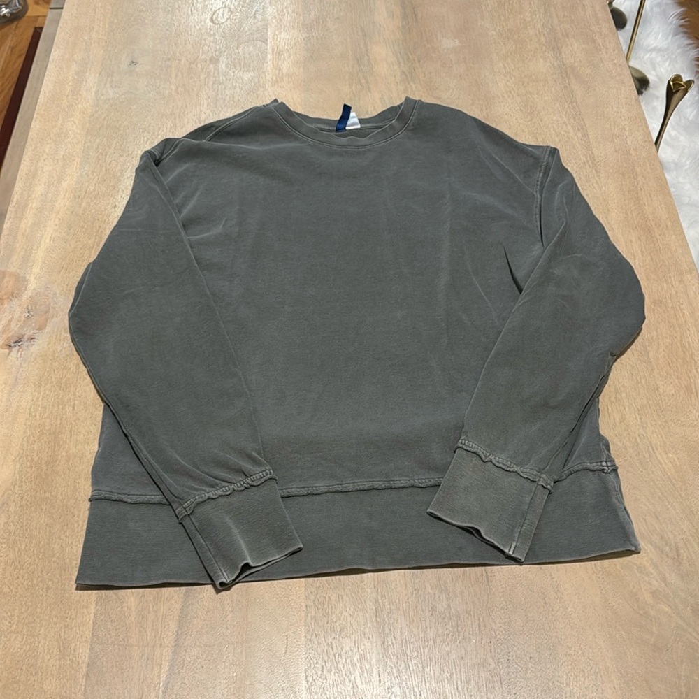 Divided sweatshirt